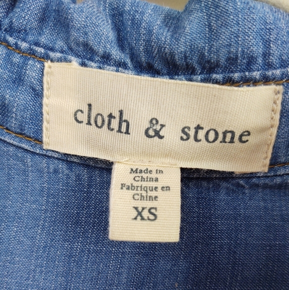 Anthropologie Cloth & Stone Chambray Lace Up Top Size XS - Picture 5 of 11